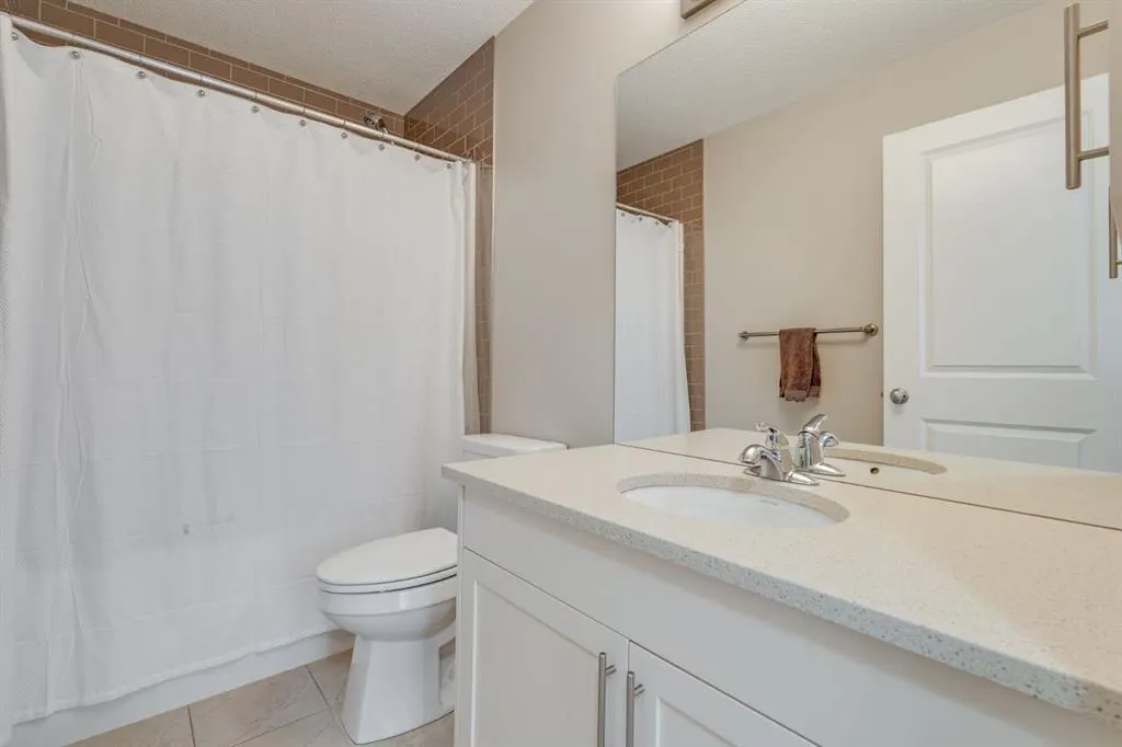 198 Mahogany Passage SE