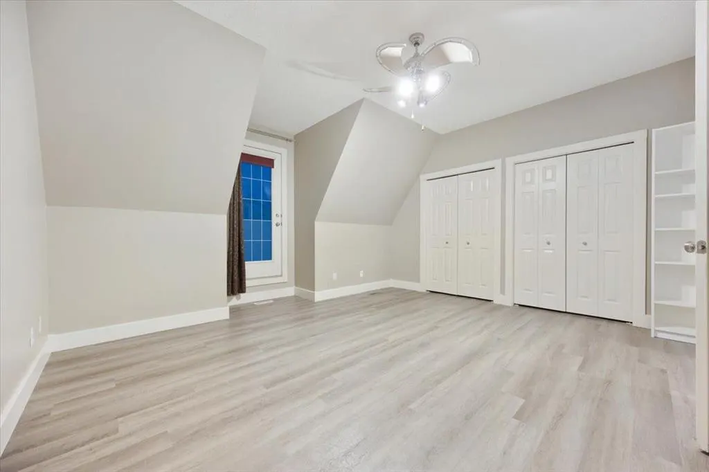 29 Springborough Boulevard SW #25