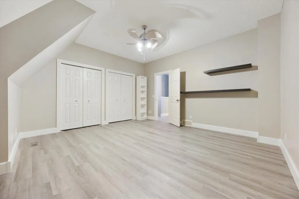 29 Springborough Boulevard SW #25