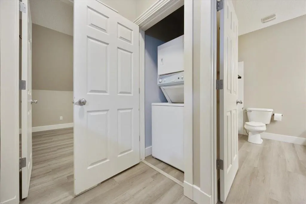 29 Springborough Boulevard SW #25