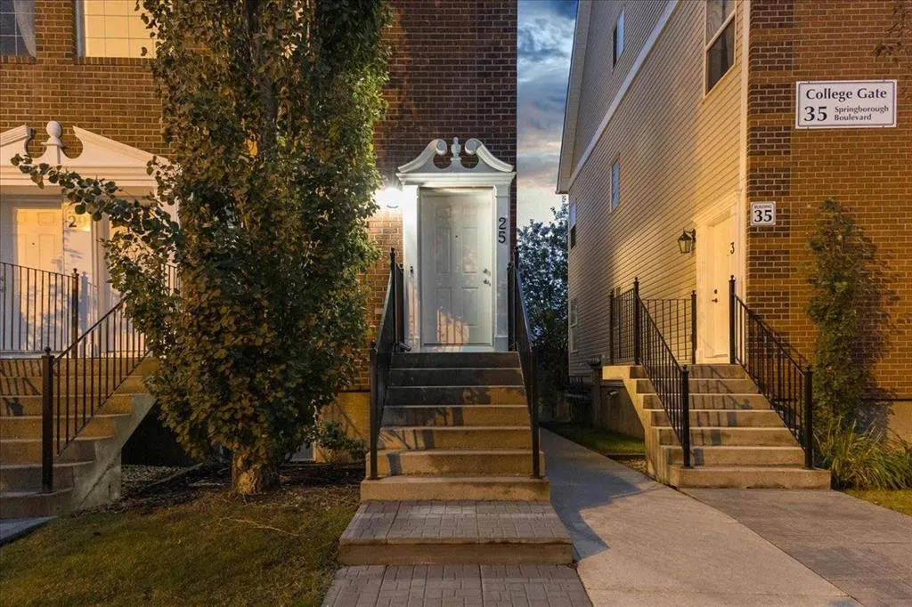 29 Springborough Boulevard SW #25