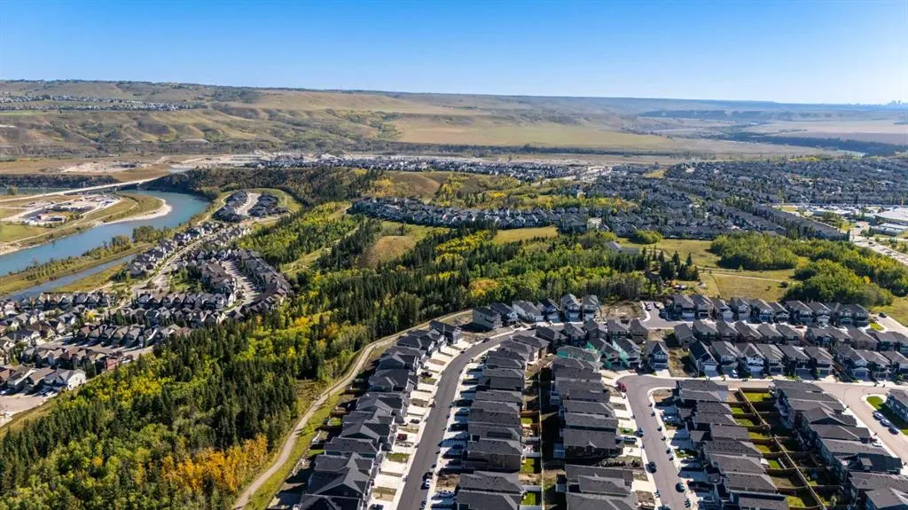 463 Rivercrest View