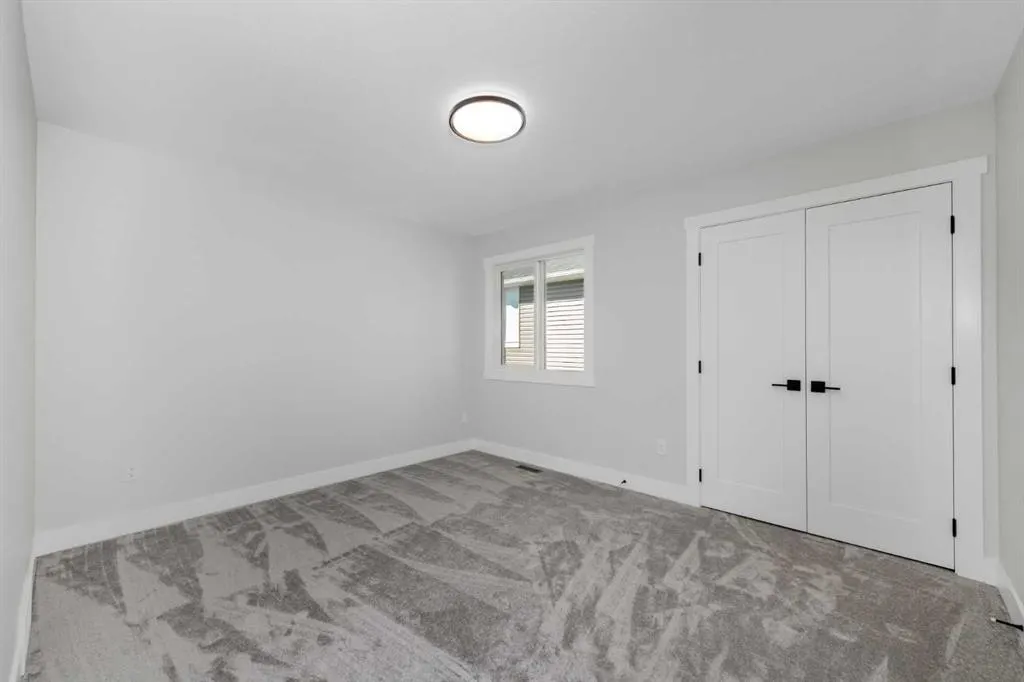 463 Rivercrest View