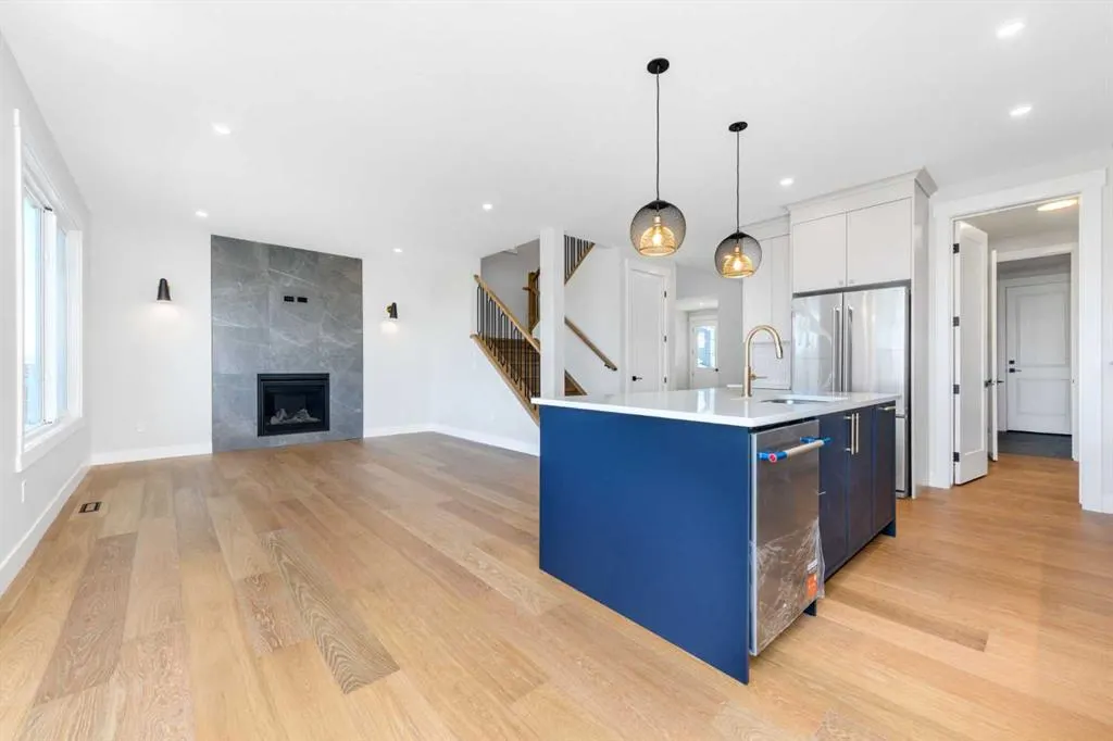 463 Rivercrest View