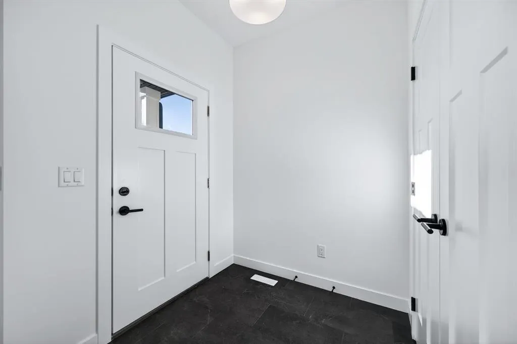 46 Prince Drive SE