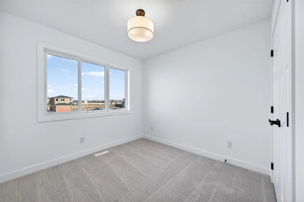 46 Prince Drive SE