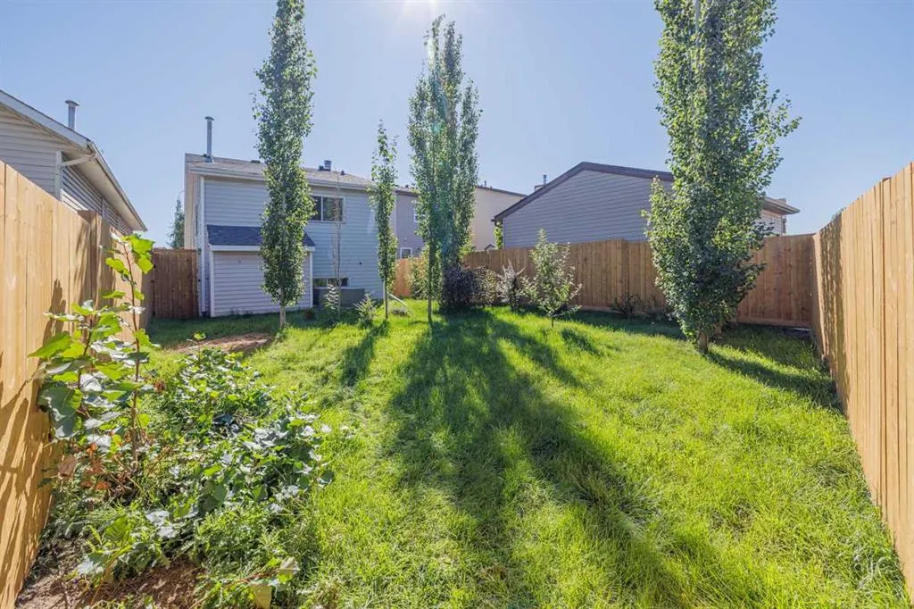 5 Erin Grove Place SE