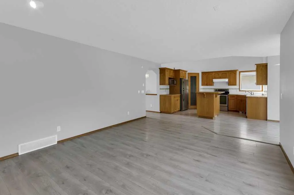 120 Gleneagles Terrace