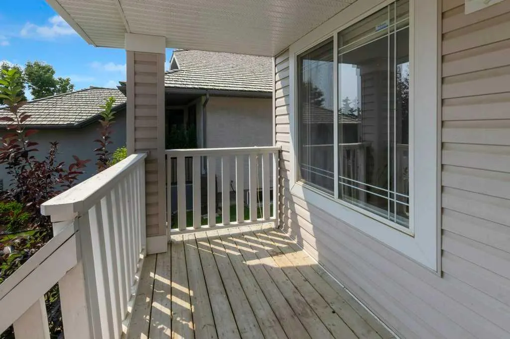120 Gleneagles Terrace