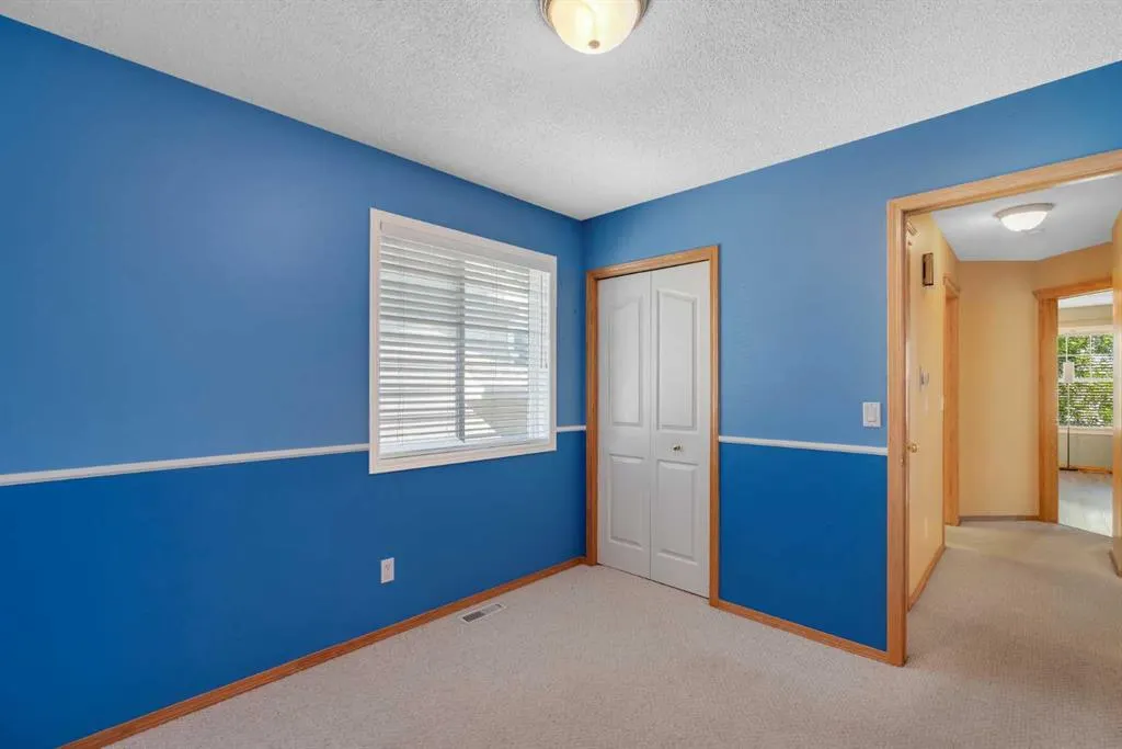 186 Cramond Close SE