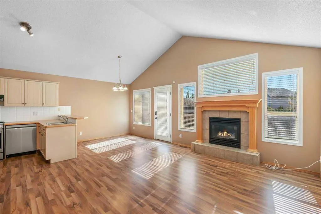 186 Cramond Close SE