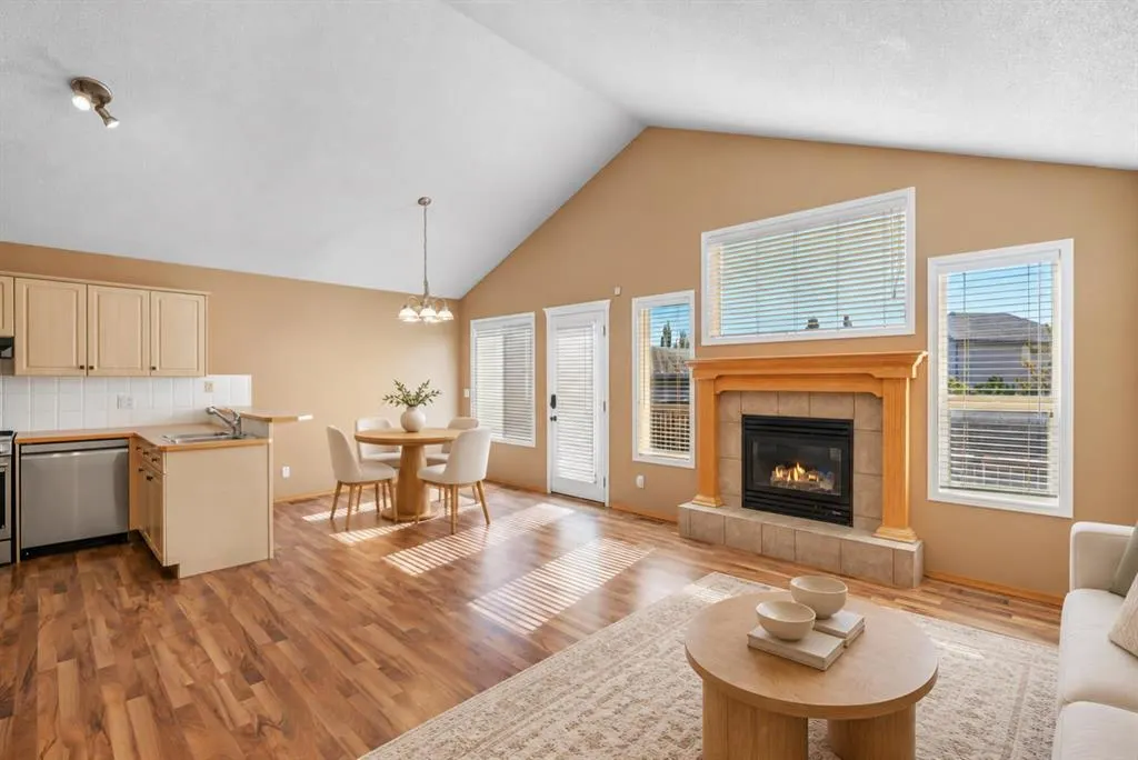 186 Cramond Close SE