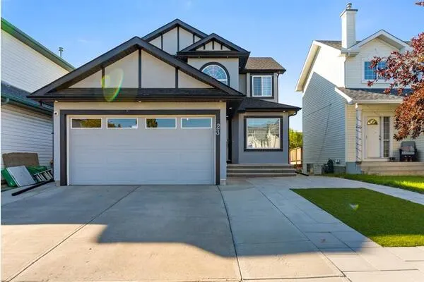 23 Anaheim Circle NE