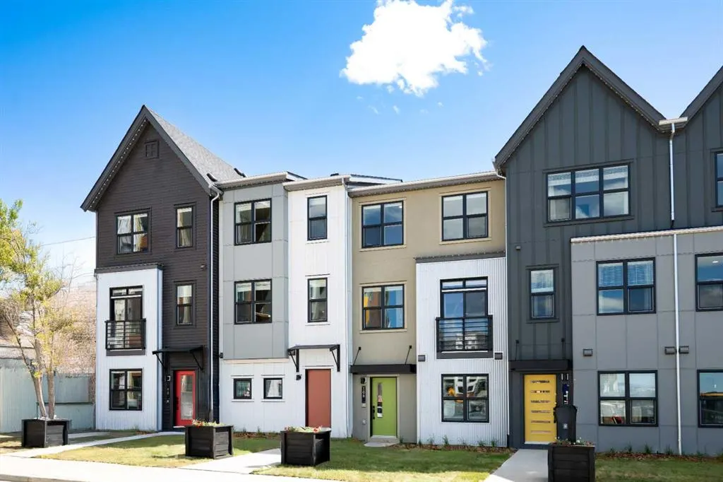 437 Alpine Avenue SW #801