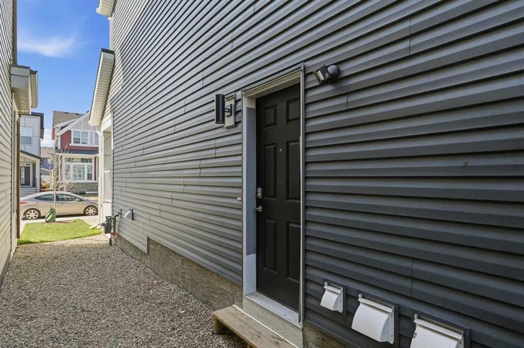 44 Amblefield Avenue NW