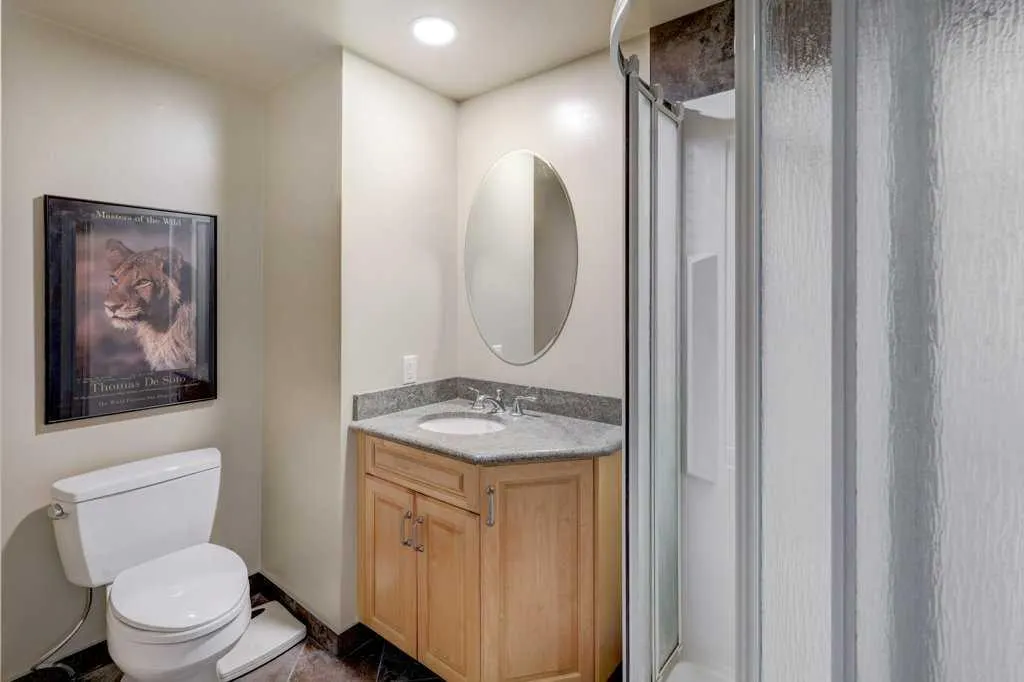 6 Vardana Place NW