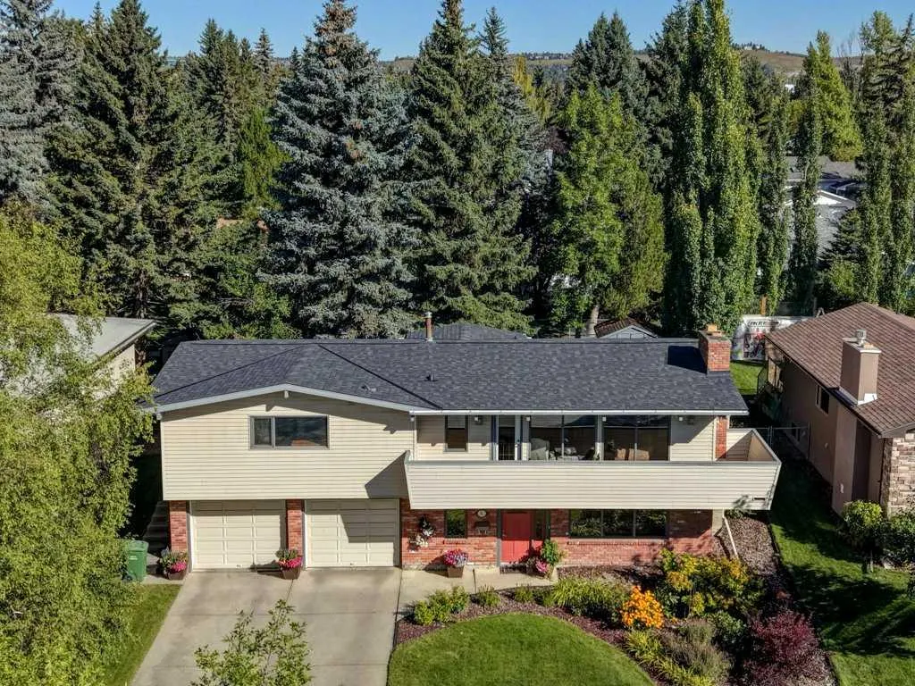 6 Vardana Place NW