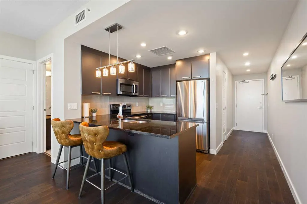225 11 Avenue SE #2203