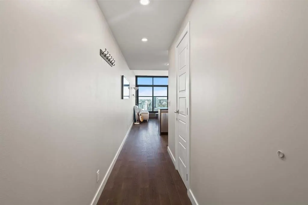 225 11 Avenue SE #2203