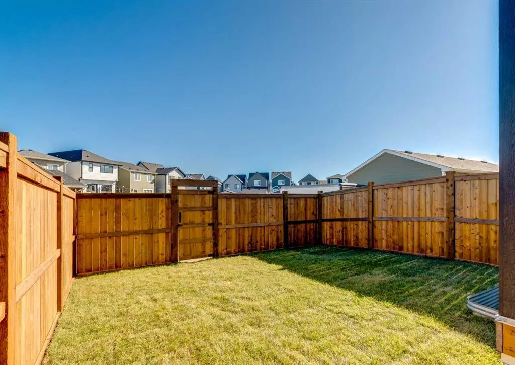 1041 Mahogany Boulevard SE