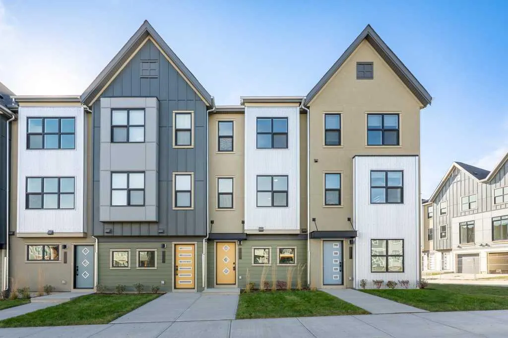 437 Alpine Avenue SW #802