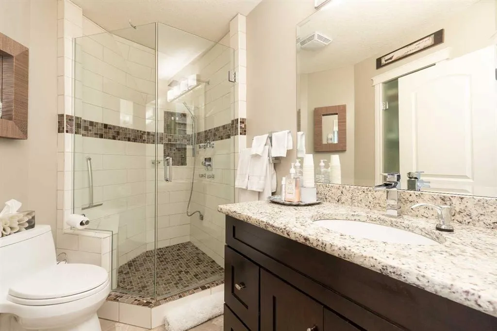 115 Iroquois Crescent W