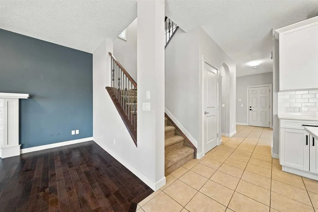 44 Skyview Point Terrace NE