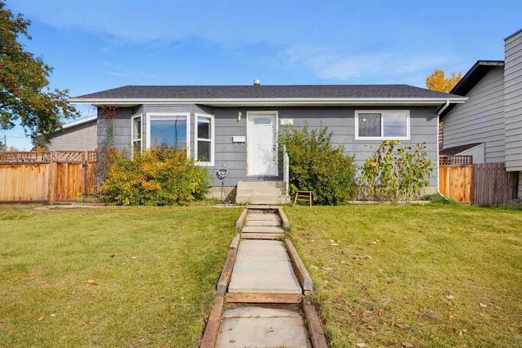 63 Dundee Crescent