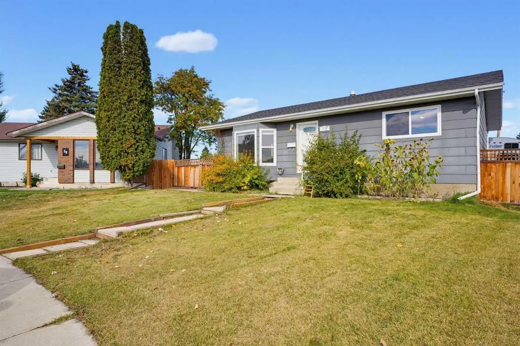 63 Dundee Crescent