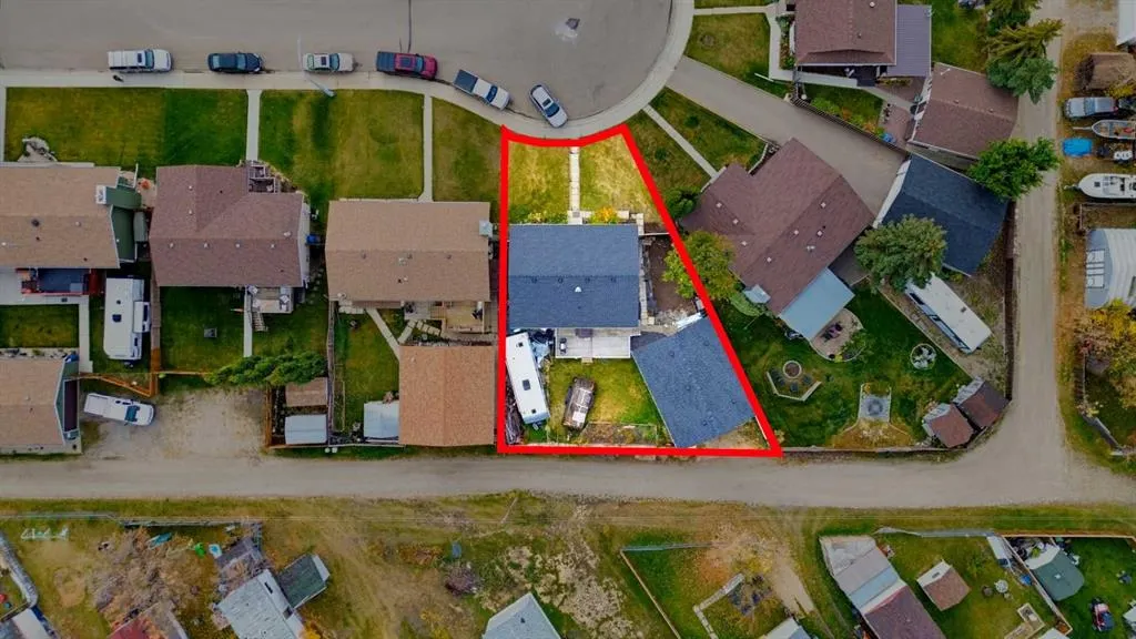 63 Dundee Crescent