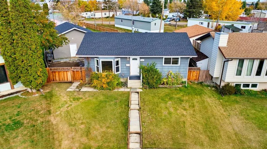 63 Dundee Crescent