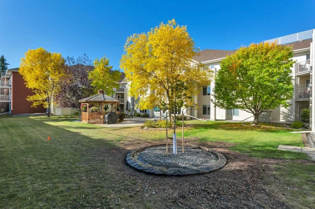 56 Carroll Crescent #134