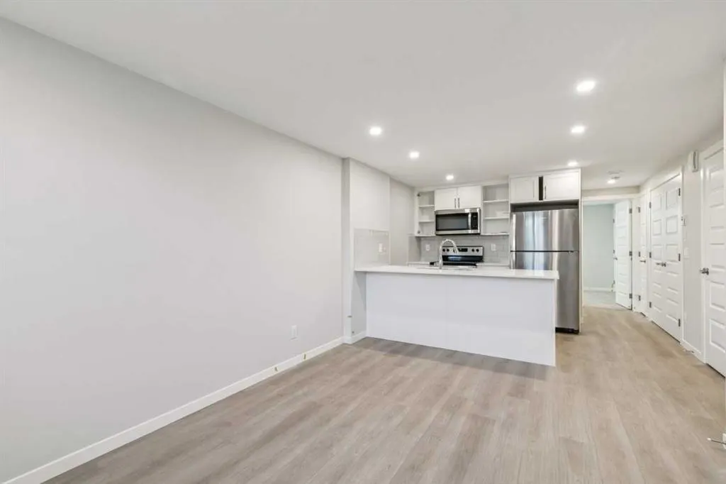 135 Mahogany Parade SE #1112