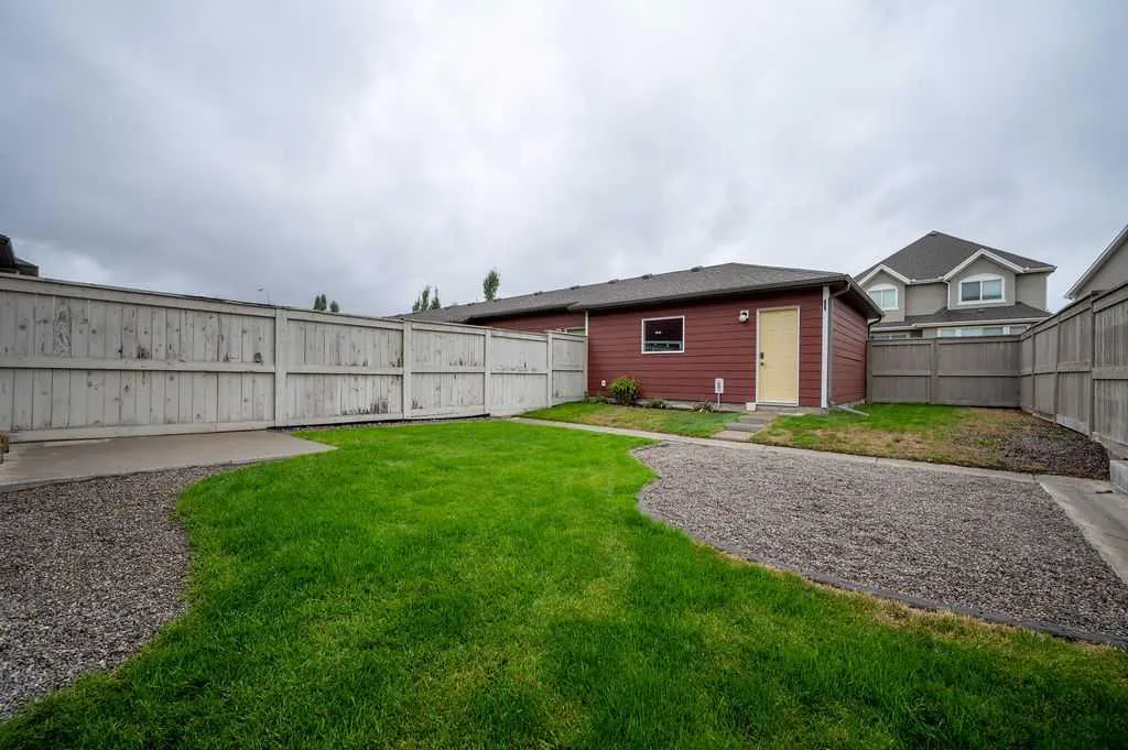 25 Marine Drive SE