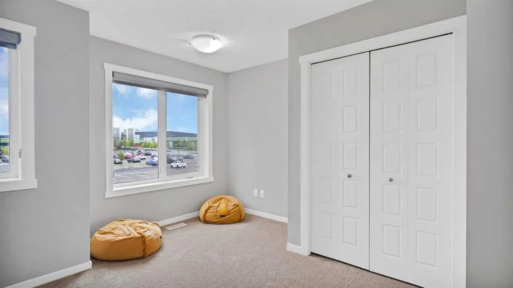 7451 Falconridge Boulevard NE #2016