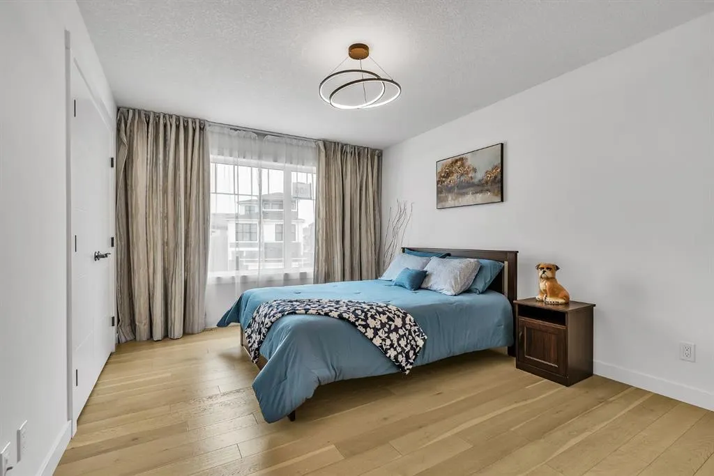 406 Rowley Way NW