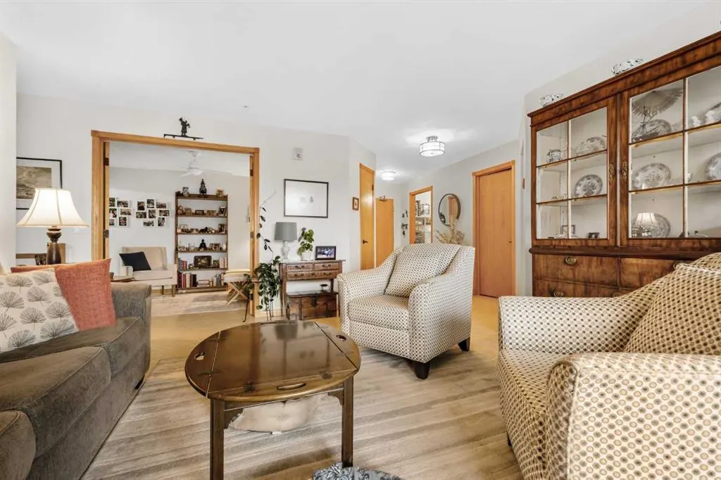 6868 Sierra Morena Boulevard SW #246