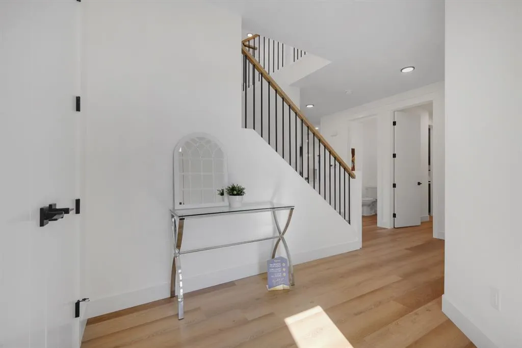 27 Heritage Close