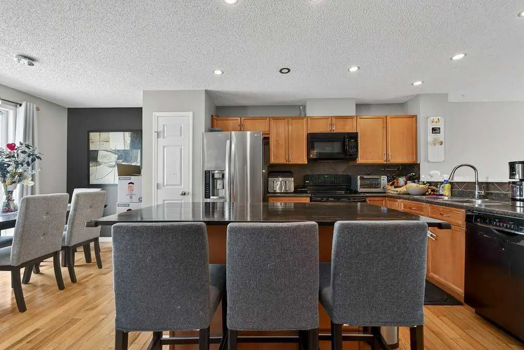 3031 New Brighton Gardens SE