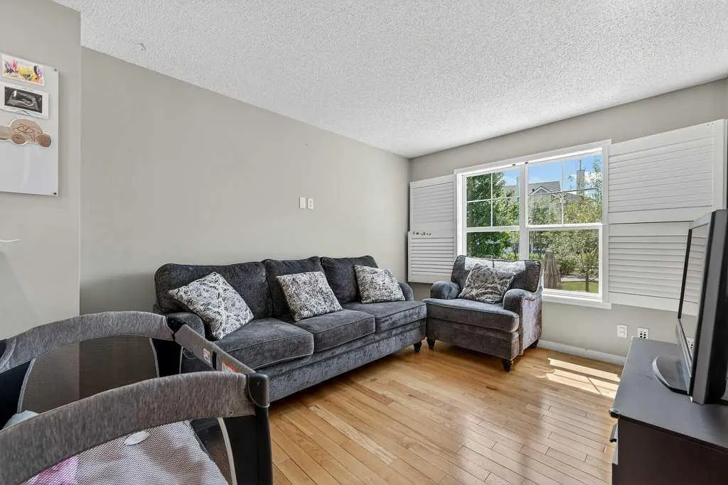 3031 New Brighton Gardens SE