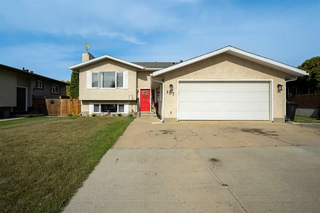 307 Cochrane Crescent