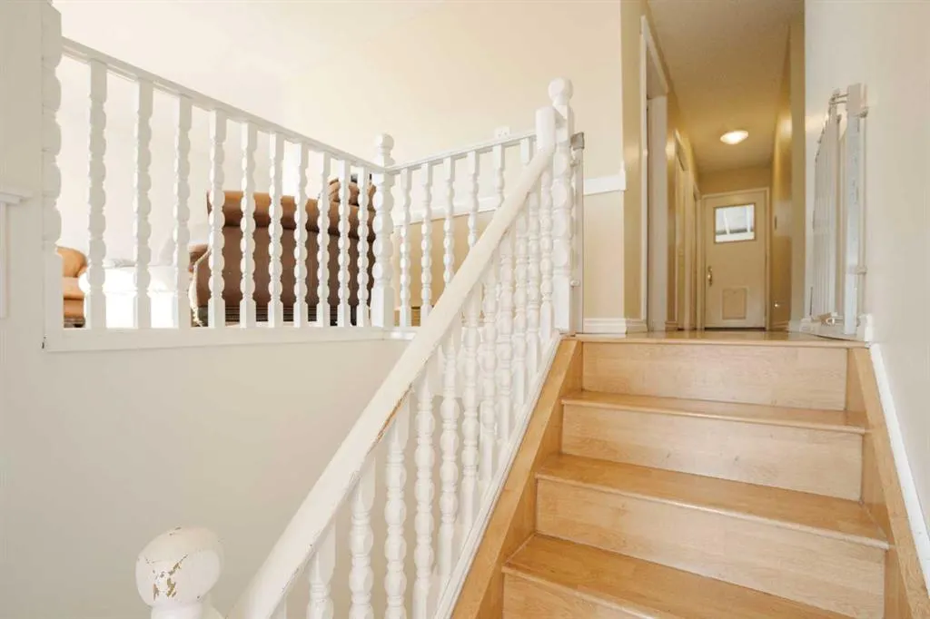 307 Cochrane Crescent