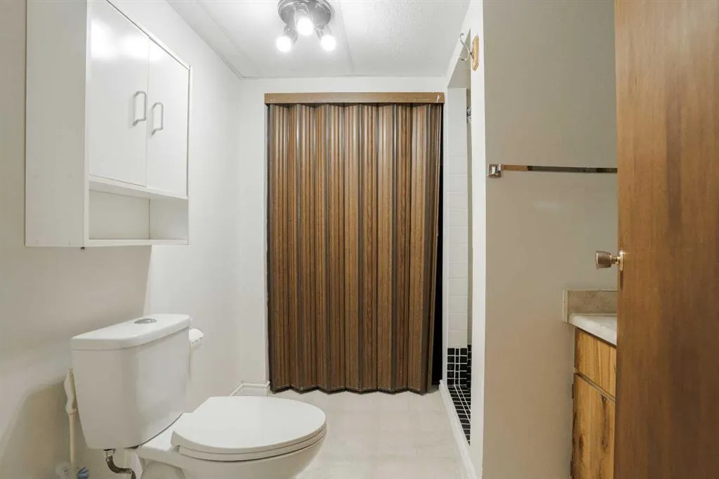 307 Cochrane Crescent