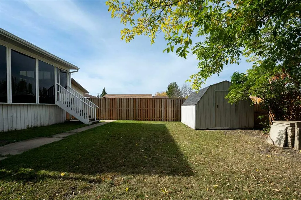 307 Cochrane Crescent