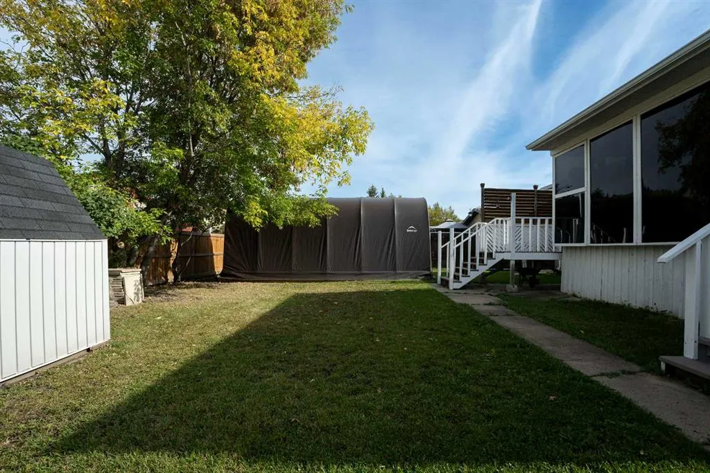 307 Cochrane Crescent