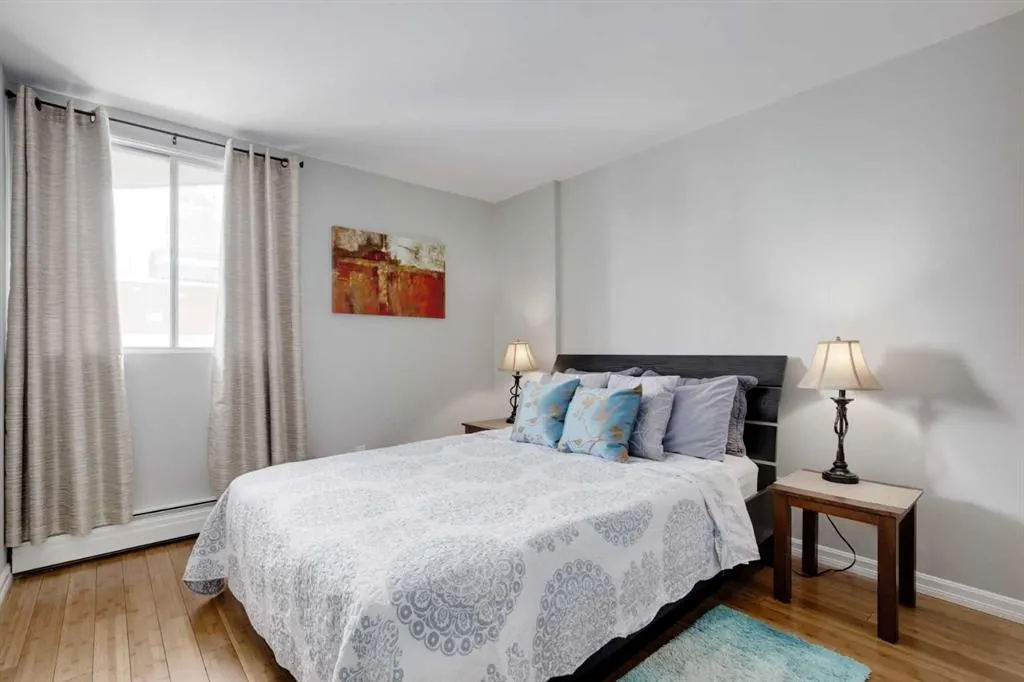 340 14 Avenue SW #706