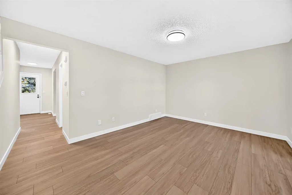 18 Dalhousie Crescent NW
