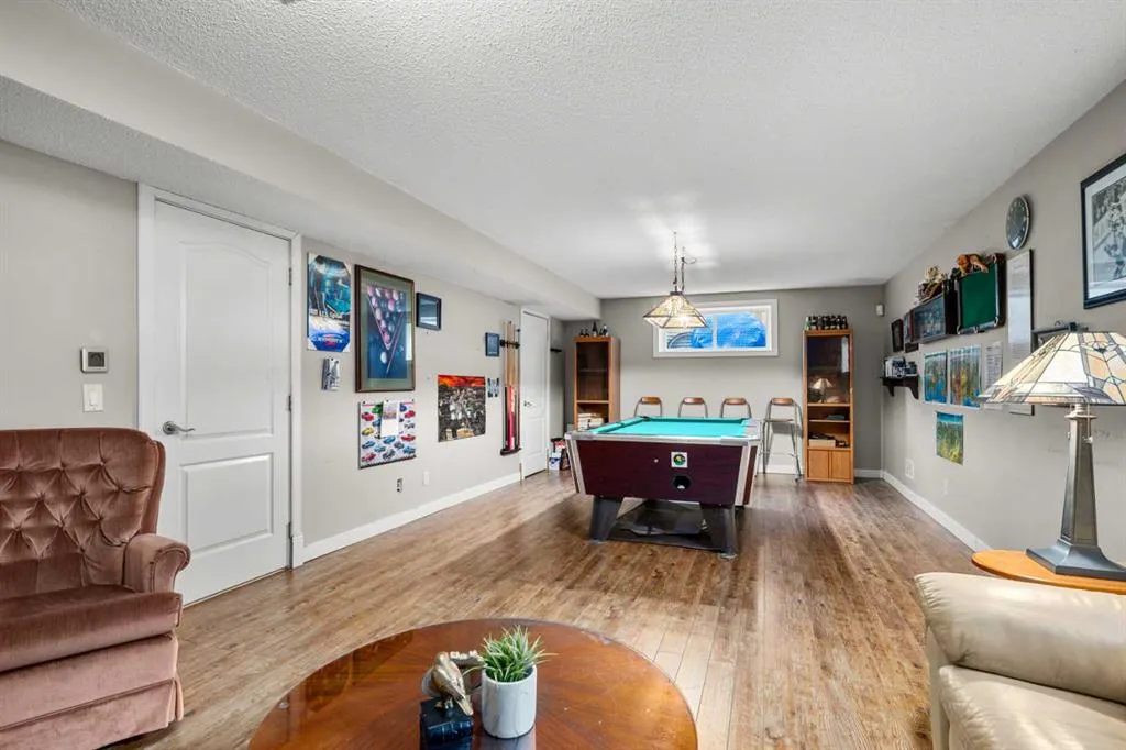 87 Brightonstone Gardens SE