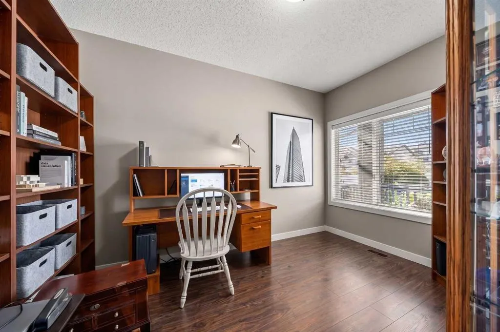 87 Brightonstone Gardens SE