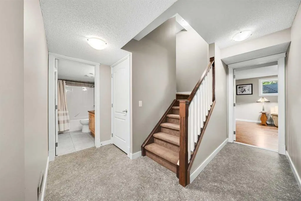87 Brightonstone Gardens SE